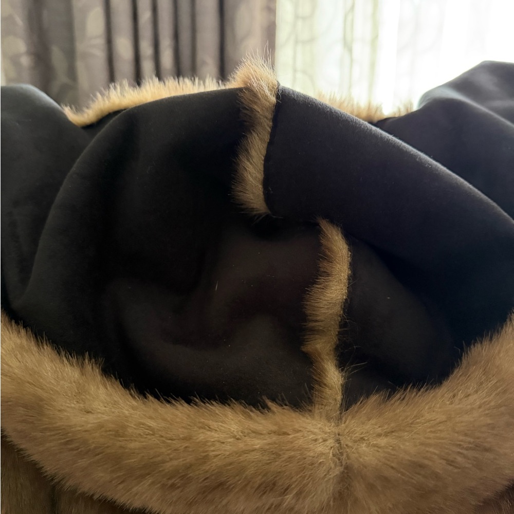 Luxurious Brown Faux Fur Coat - Picture 5 of 12